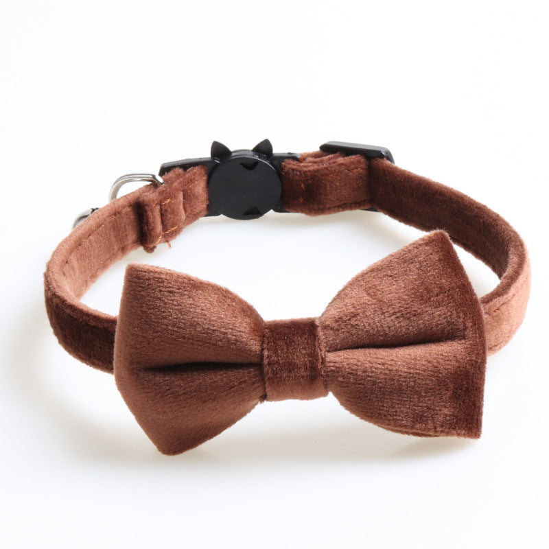 Velvet dog collar with a bowknot detail from Cashymart, designed for stylish pets and comfortable fit.